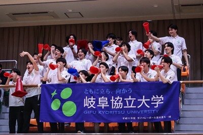岐阜協立大学　男子バレーボール部　練習着　Tシャツ　値下げ可能　即決可能 岐阜協立大学 男子バレーボール部 ピステ 練習着 バレーボール